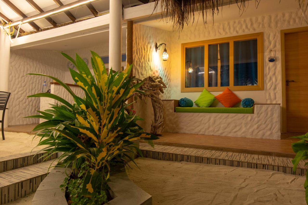 Trip Villa Ukulhas Island Exterior photo